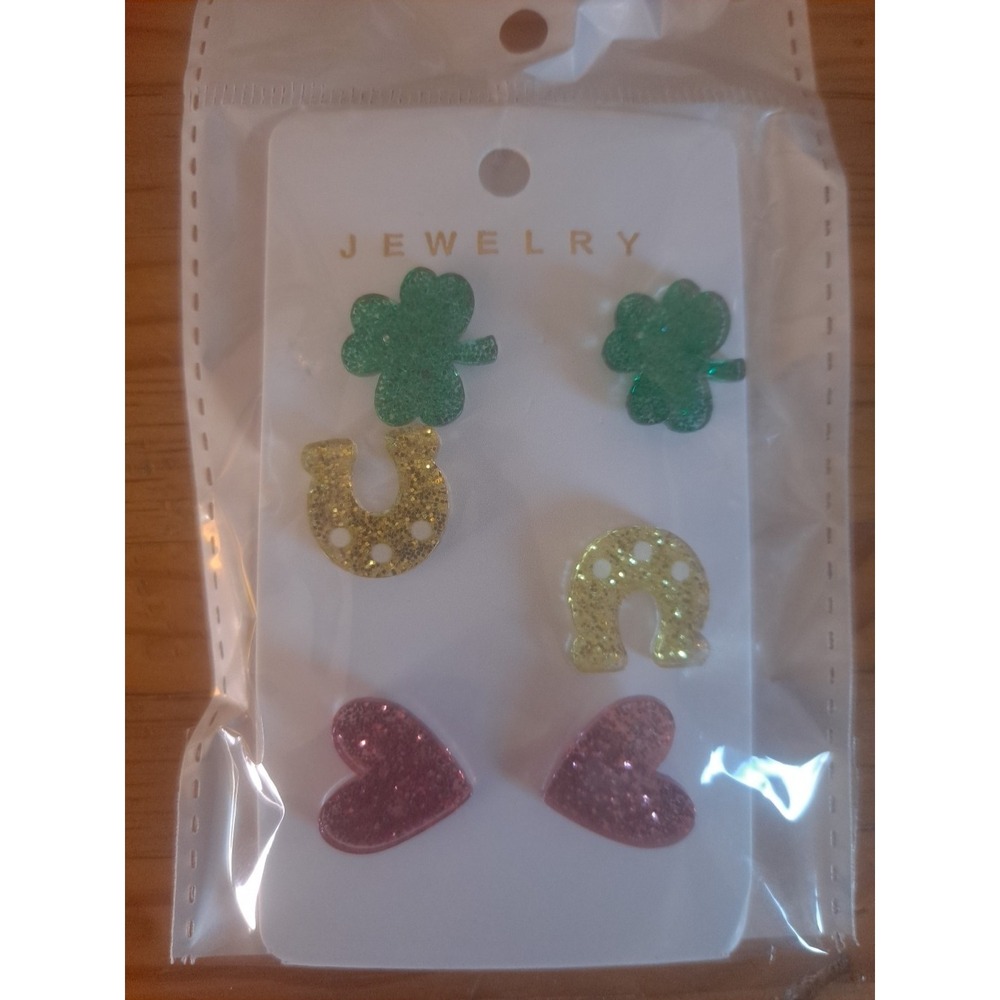 St Patrick's Day 3 Clover Design Stud Acrylic Earrings Clover Horseshoe Heart
